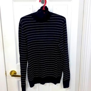 Long sleeve turtleneck